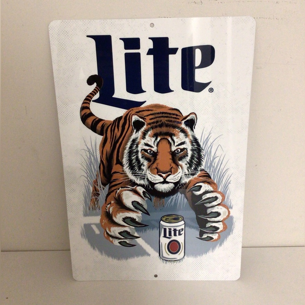 Cincinnati Bengals NFL Miller Lite Metal Tin Sign